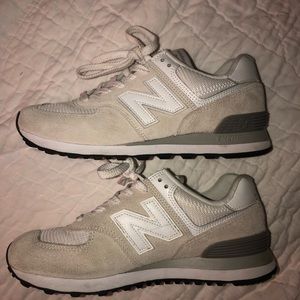 8.5 New Balance Shoes